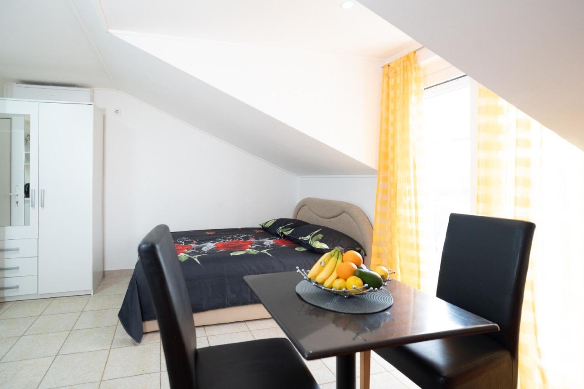 Apartments Milic 고르니 카린 외부 사진